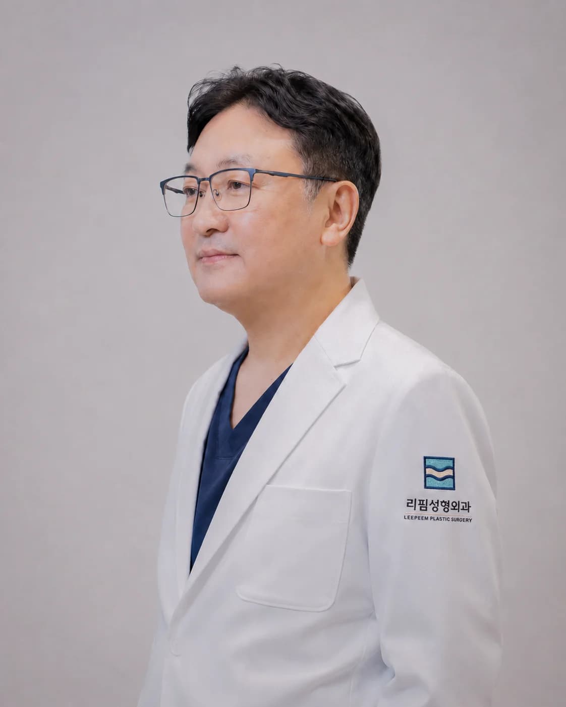 LEEPEEM整形外科 李英佑 代表院长