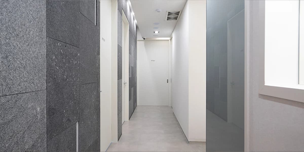 LEEPEEM clinic interior 4