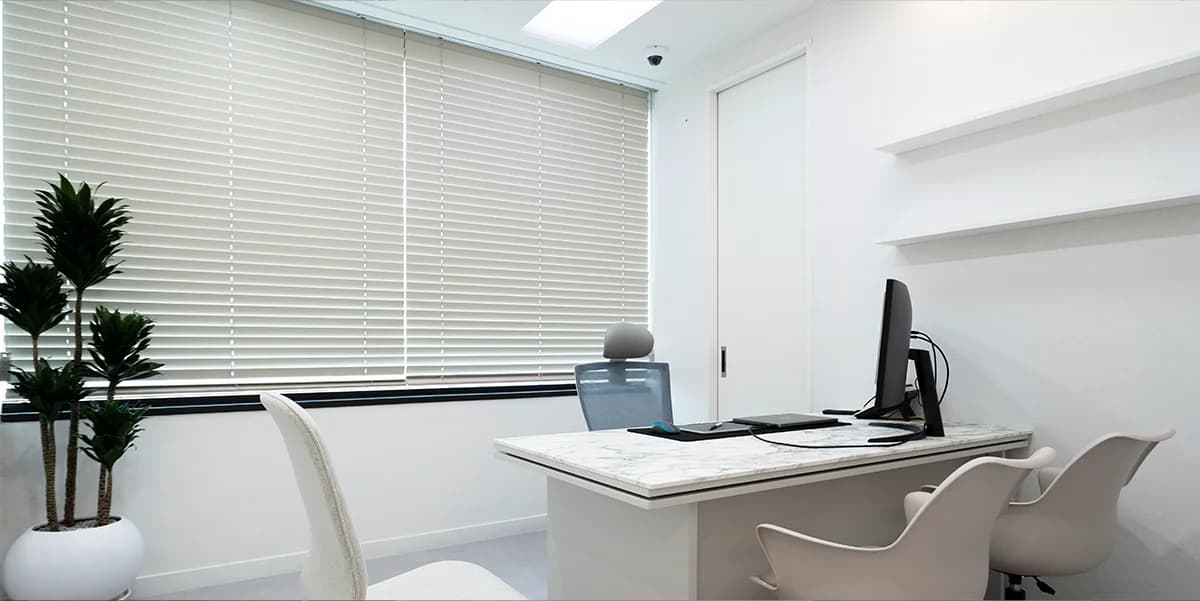 LEEPEEM clinic interior 5